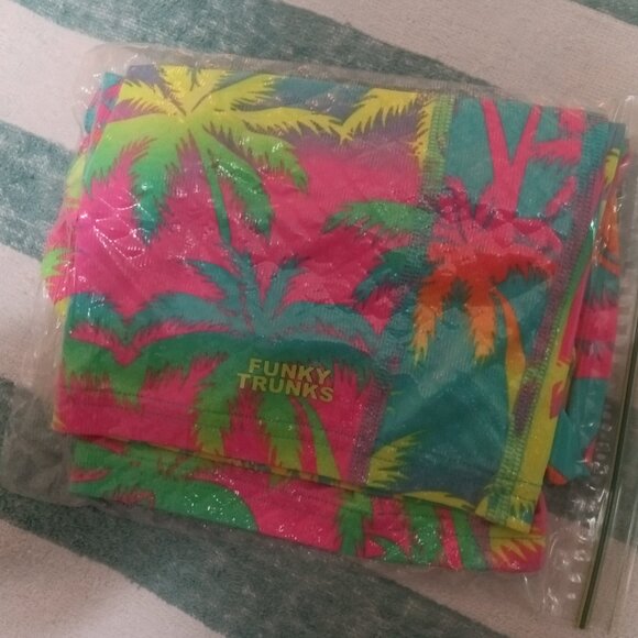 FUNKY TRUNKS SWIM JAMMER, NEON PALM PRINT, SIZE 32" (Pre-Owned) - Picture 7 of 7